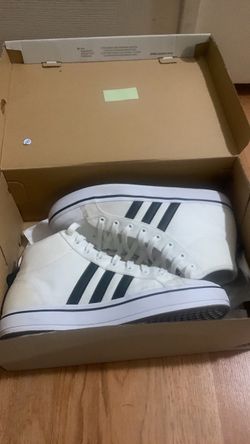 Womens Adidas White Low-Top Sneakers Size 8M