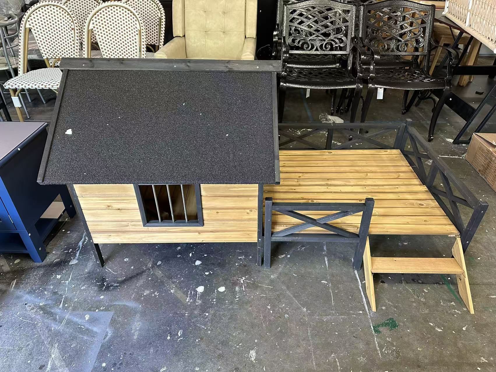 Outdoor Dog House Wooden Cabin House Style Wooden Dog Kennel with Porch and Elevated Floor, Weatherproof Puppy Shelter for Medium Small Breed Dogs, Ye