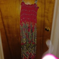 Very Nice Ladies Size Medium Summer Dress