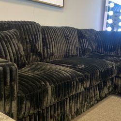 New Black Plush Couch 3 Piece New With Accents Must Sell Can Deliver $450