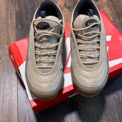Women’s Air VaporMax ‘97 (size 9)