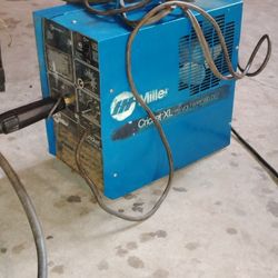 Miller Portable Mig 115 V Welder 