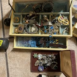 Suitcase Full Of Jewrly 