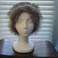 Vintage Eatons Ladies Genuine Fur Hat