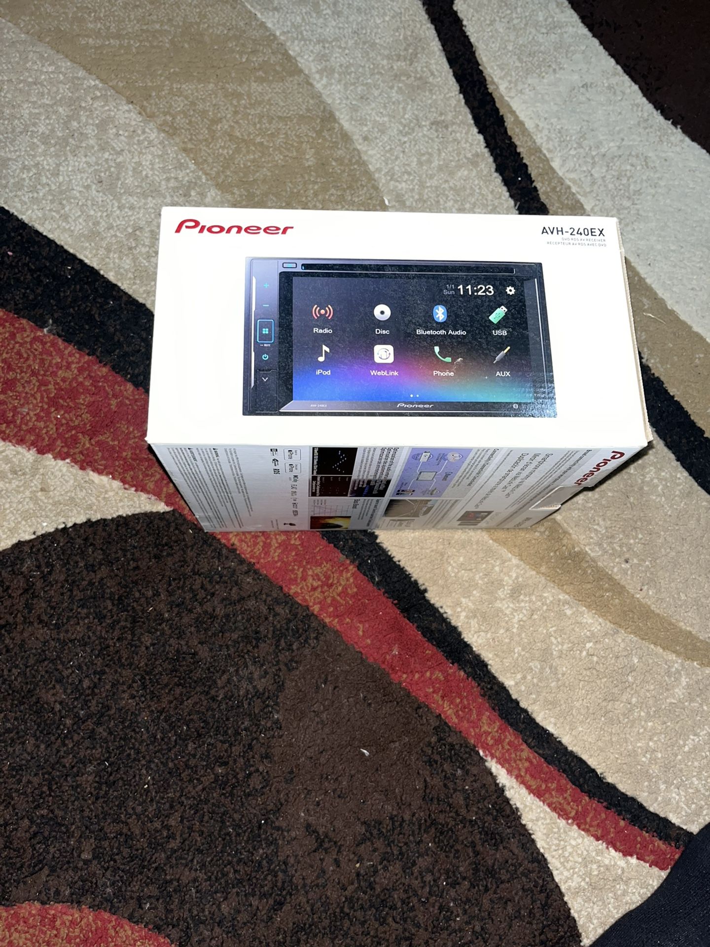 Pioneer Touch Screen Radio