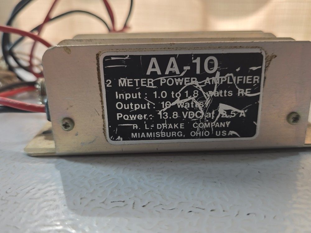 DRAKE 2 METER AMPLIFIER