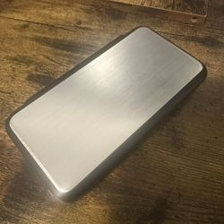 New Nintendo 2DS XL with Metallic Case 