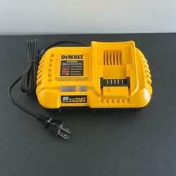 $65 NEW Dewalt Fast Charger  (20-Volt) 8amp
