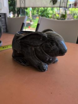 Rabbit flower pot