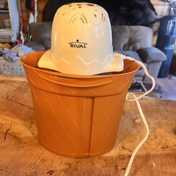 Ice Cream Maker