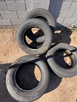 Set Of 4 Pathfinder HT tires