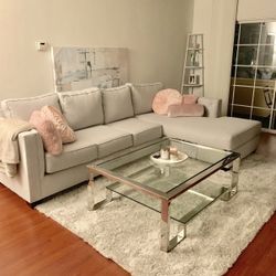 Light Gray Sectional Sofa – Pillows Included
