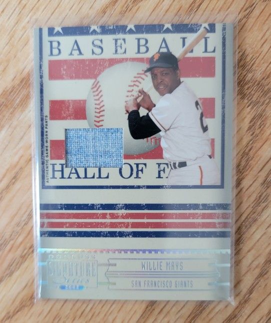 WILLIE MAYS 2005 DONRUSS SIGNATURE SERIES "BASEBALL HALL OF FAME" JERSEY RELIC