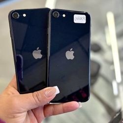 IPhone SE 3 Unlocked 