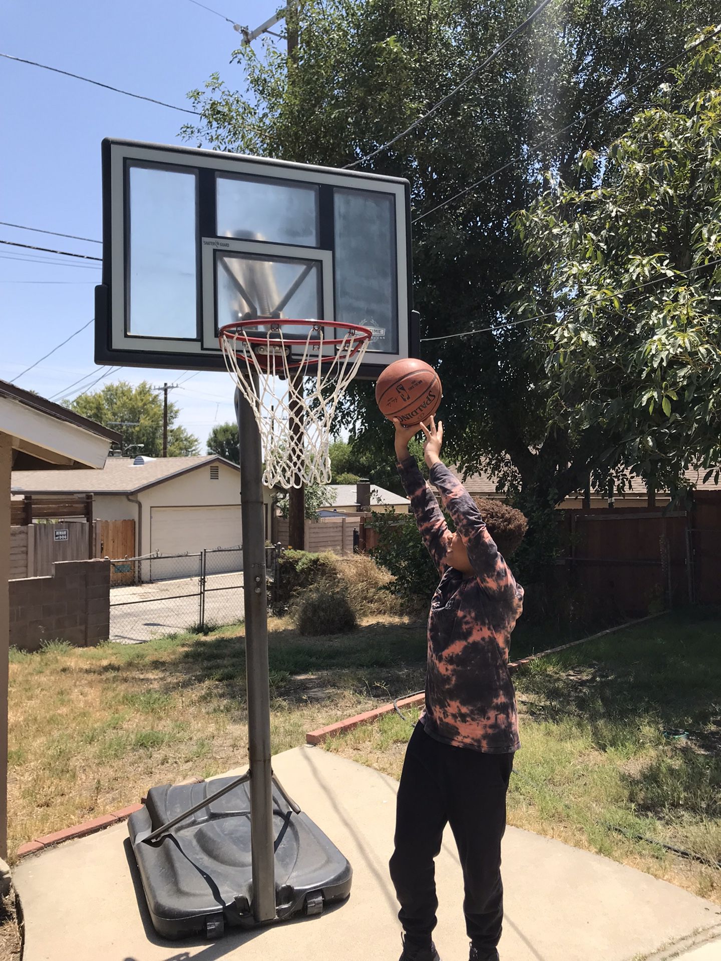 Basketball Goal/Hoop (sturdy & 10ft adjustable)