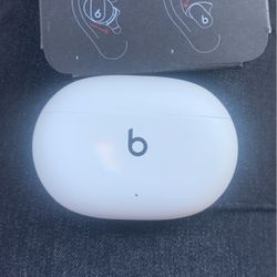 Beats Studio Buds