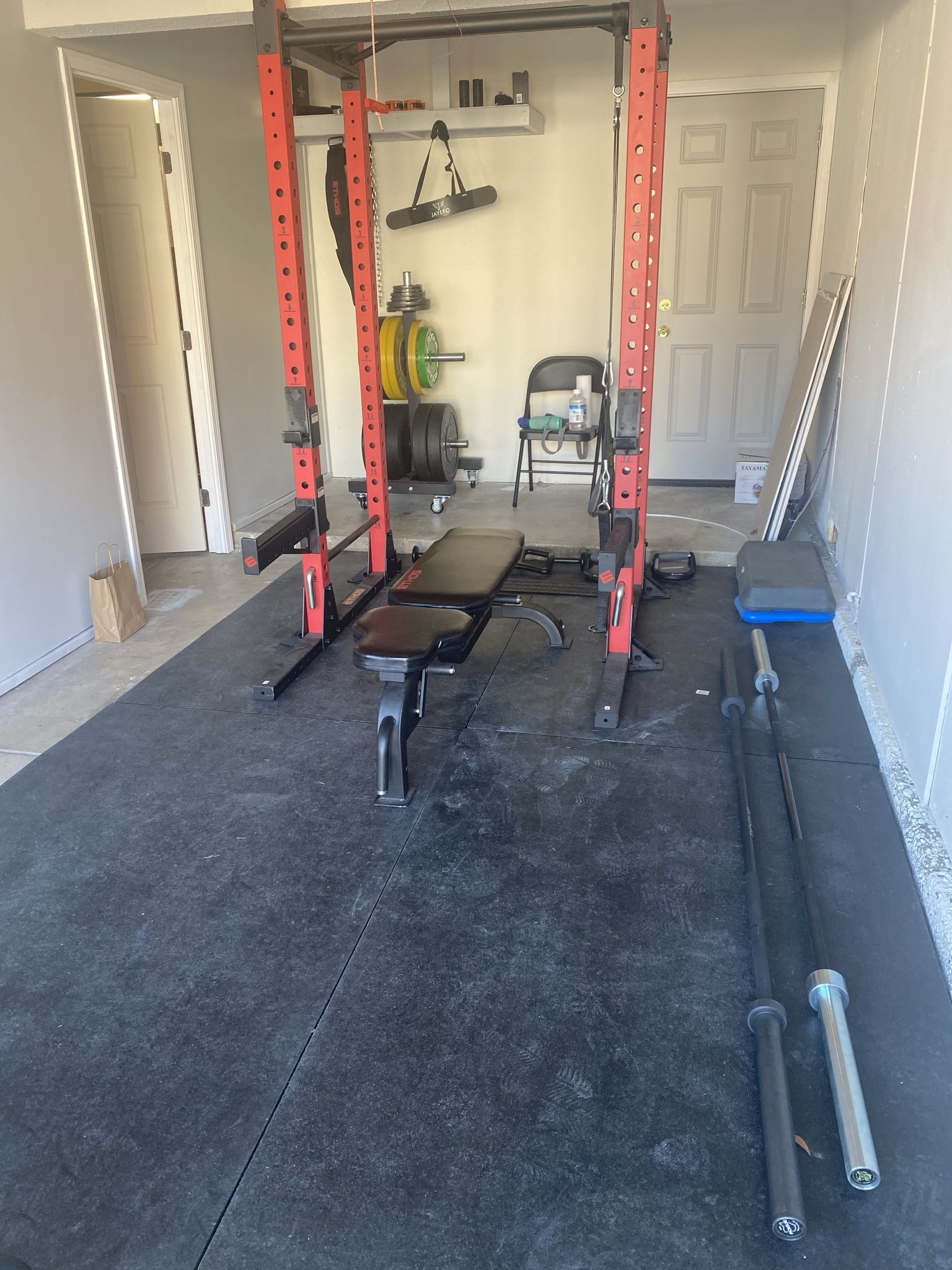 Rogue Barbells - Ethos Power Rack And Bench,