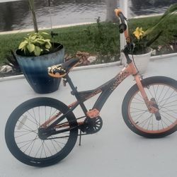 (PENDING) Dynacraft BMX Bike 20inch Wheels 