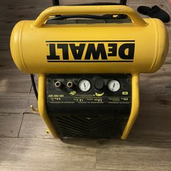 DEWALT 4.5 Gal. Portable Electric Air Compressor New