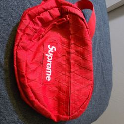 Legit SUPREME waist bag