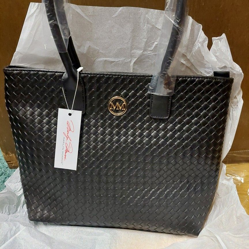 NEW!! Marilyn Monroe Purse BRAND NEW!!! NEVER USED!!! Approximately 11