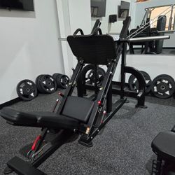 Like New !! Nautilus Plate Loaded Leg Press