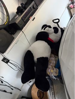 Large teddy bear plushie