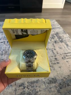 Invicta Speedway 22781 Chronograph Men’s Watch w/ Box – $100 OBO