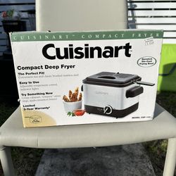 Cuisinart - Compact Deep Fryer