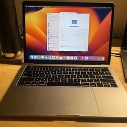 Macbook Pro 2019 16GB ram 2.8 Ghz Quad Core i7