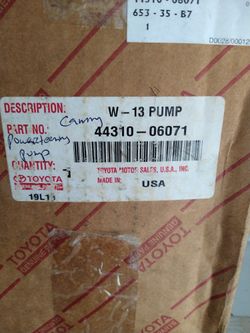 Toyota Power Steering Pump OEM