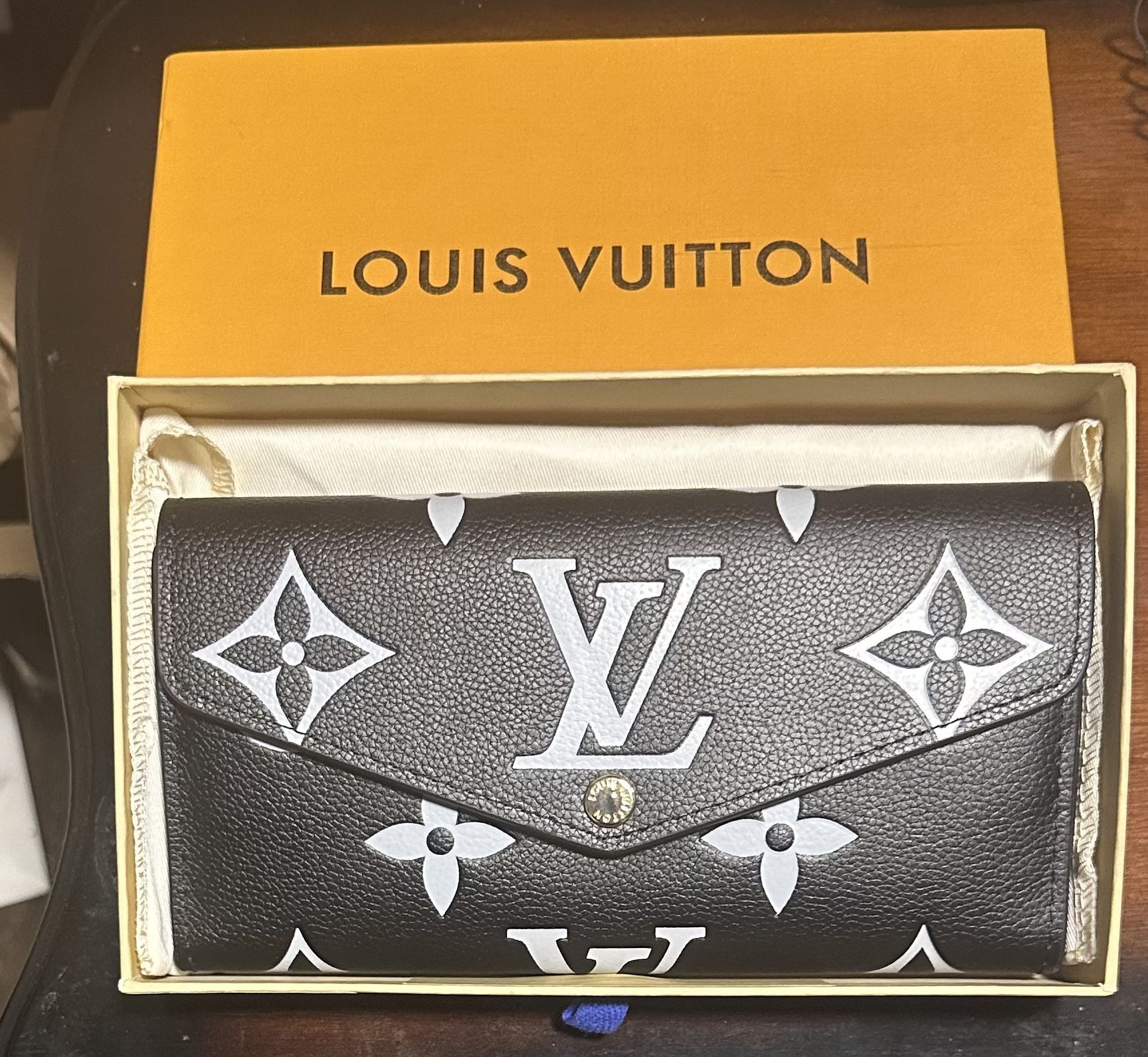 Louis Vuitton Sarah Bicolor Monogram Amplant Wallet Black Beige