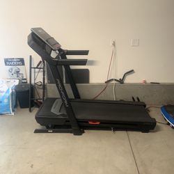 Pro form Treadmill 