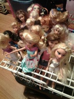 BARBIES. Y. BRATZ