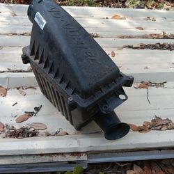 Delphi 16-Vortec air filter housing