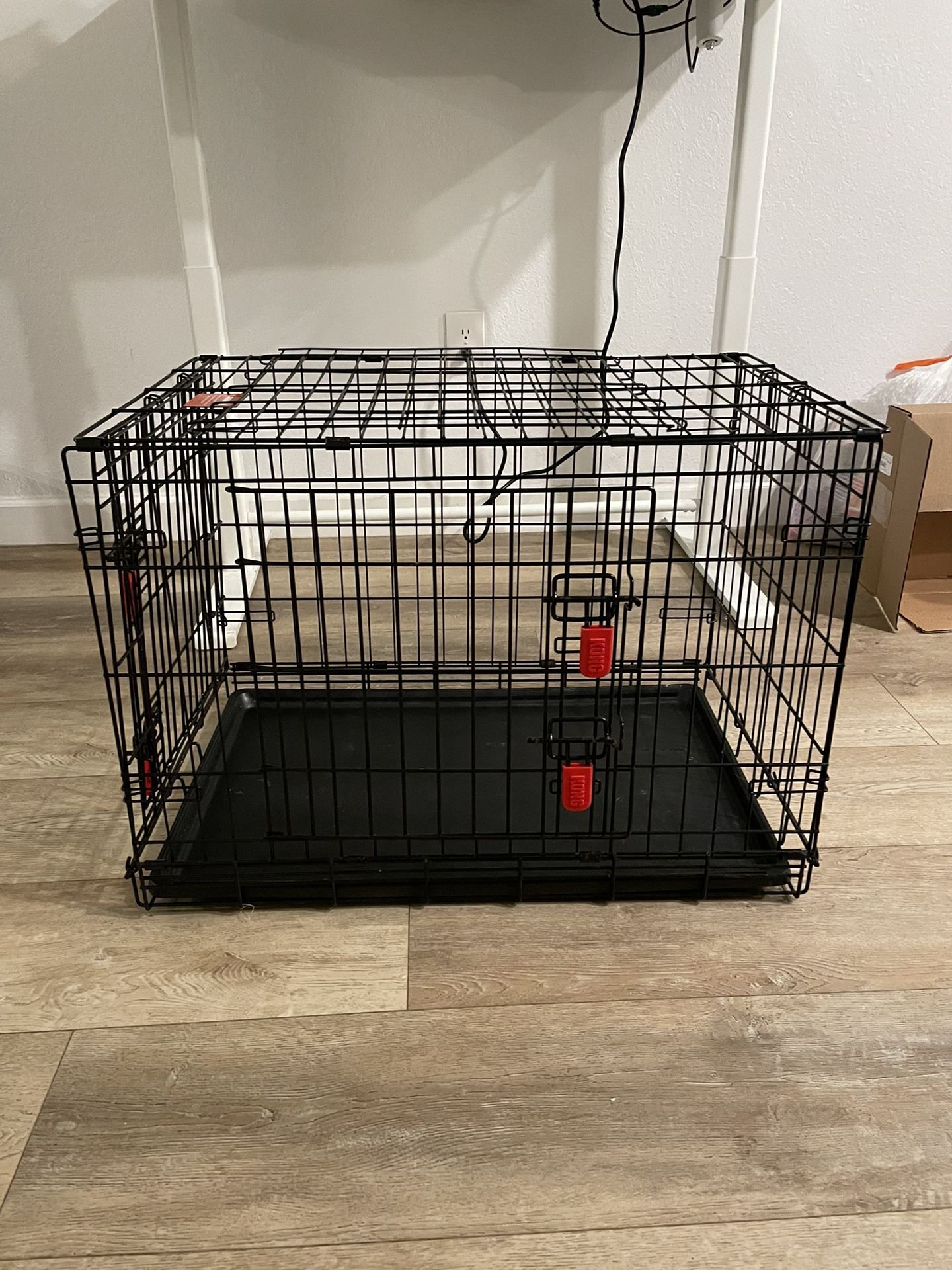 Medium Kong Double Door Dog Crate W/ Adjustable Divider