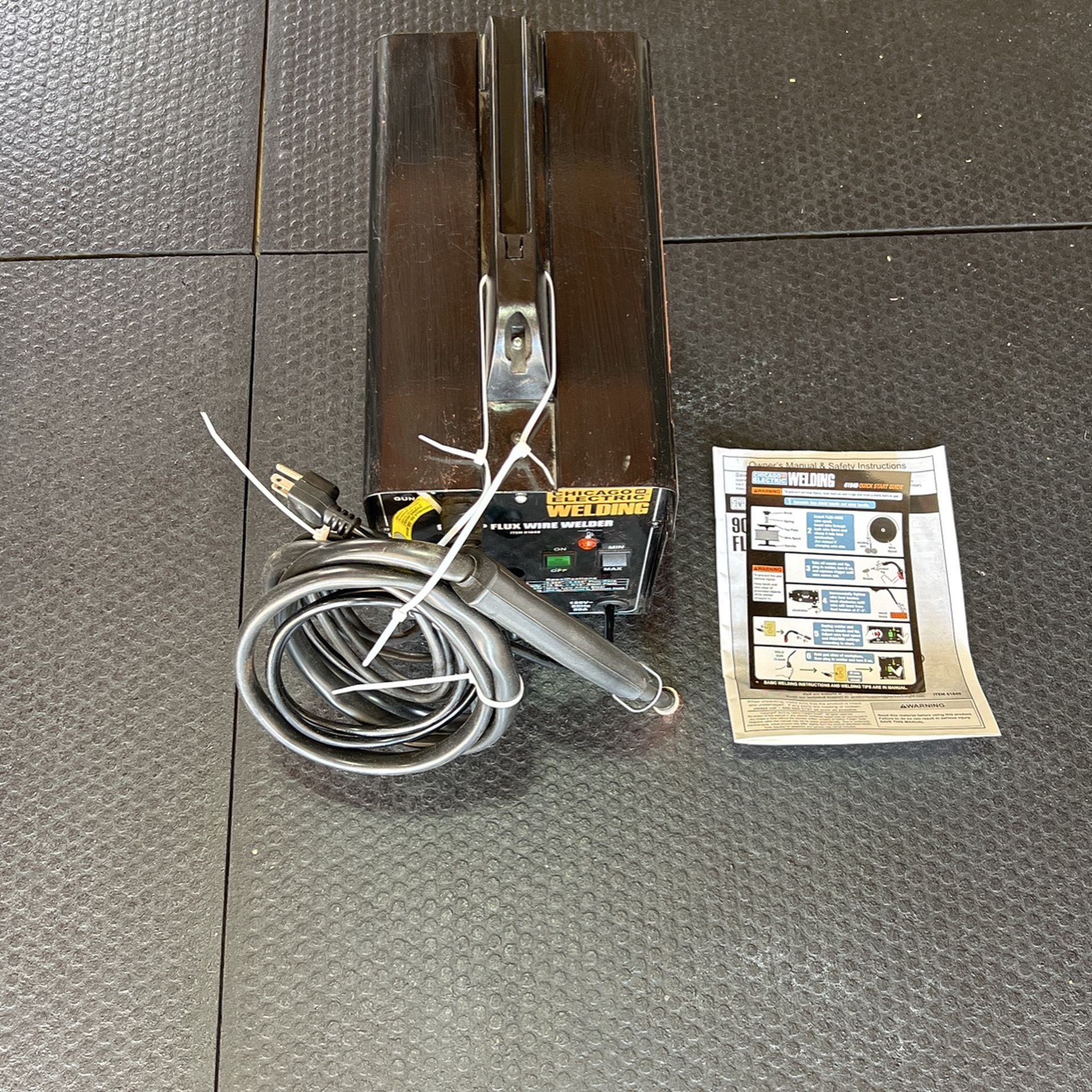 90 Amp Chicago Electric Welder