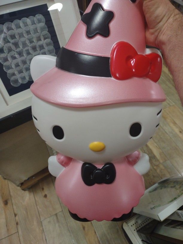 HELLO Kitty Halloween Light Up Blow Mold