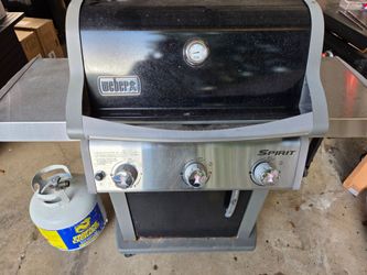 Weber grill with gas tank
