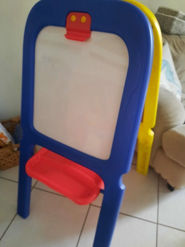 Chalk And Dry Erase Easel 