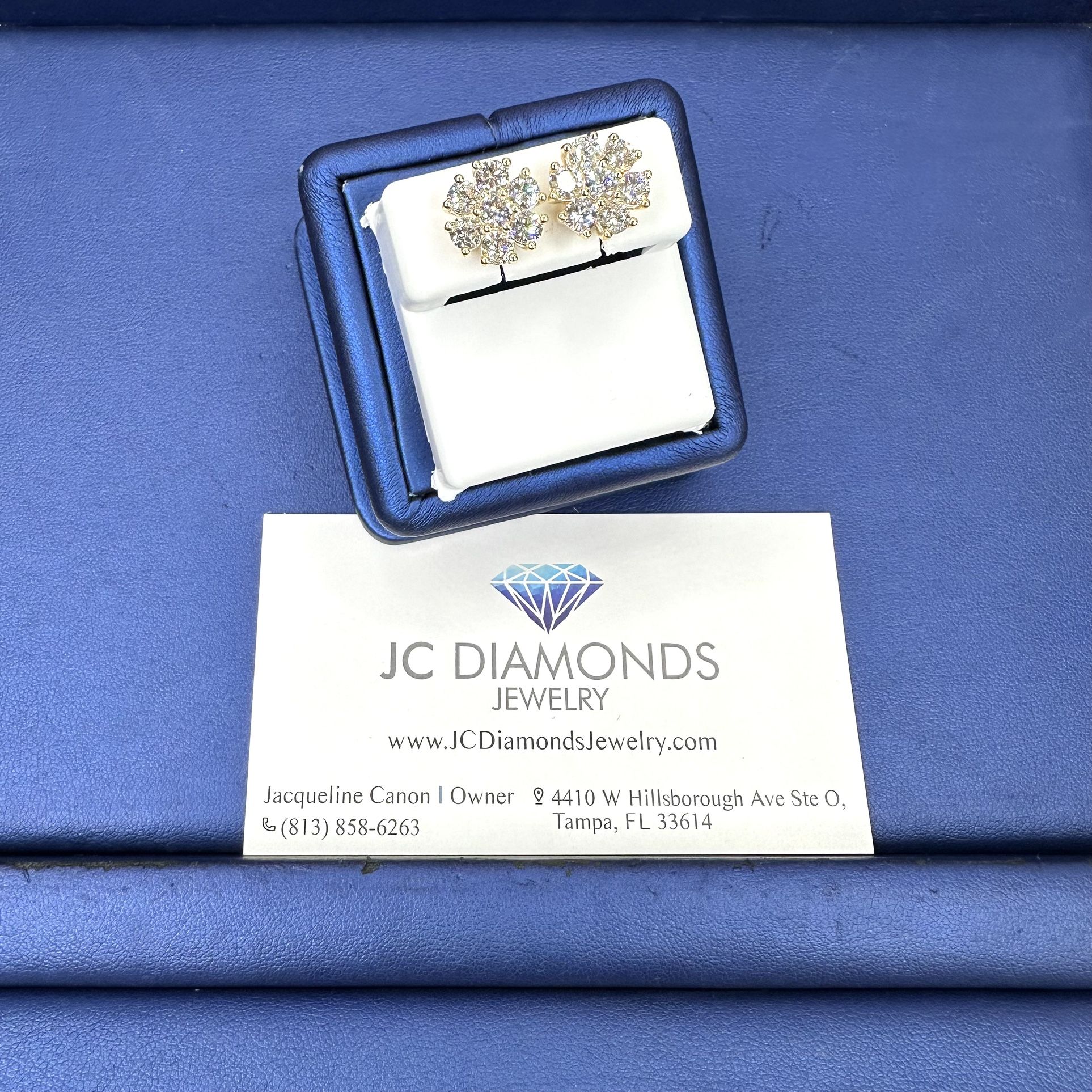 Earrings 10k Gold 2,5 Karat Diamonds. / 2,5 Karat Doamojnds