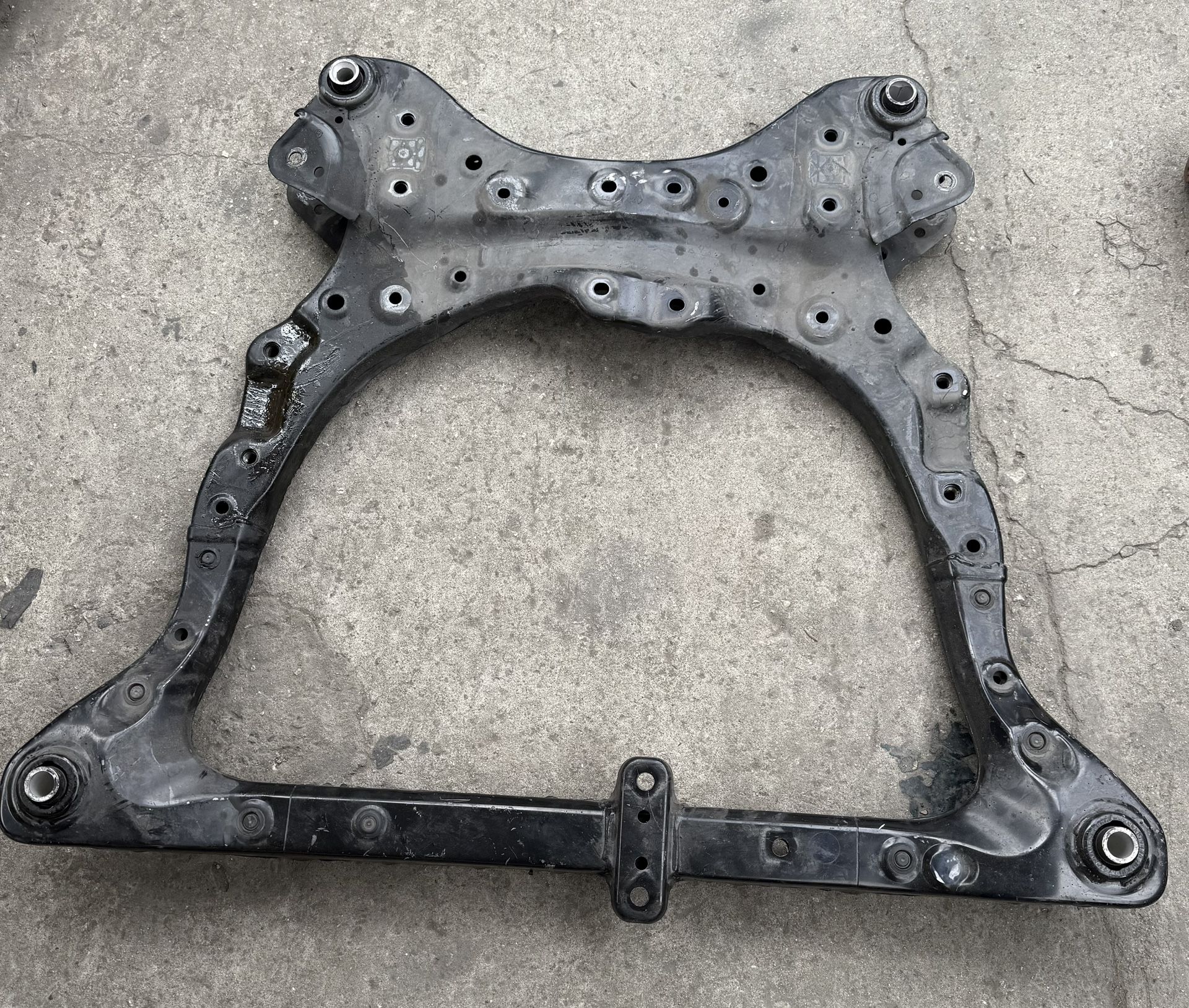 2020 Toyota Camry Engine crossmember