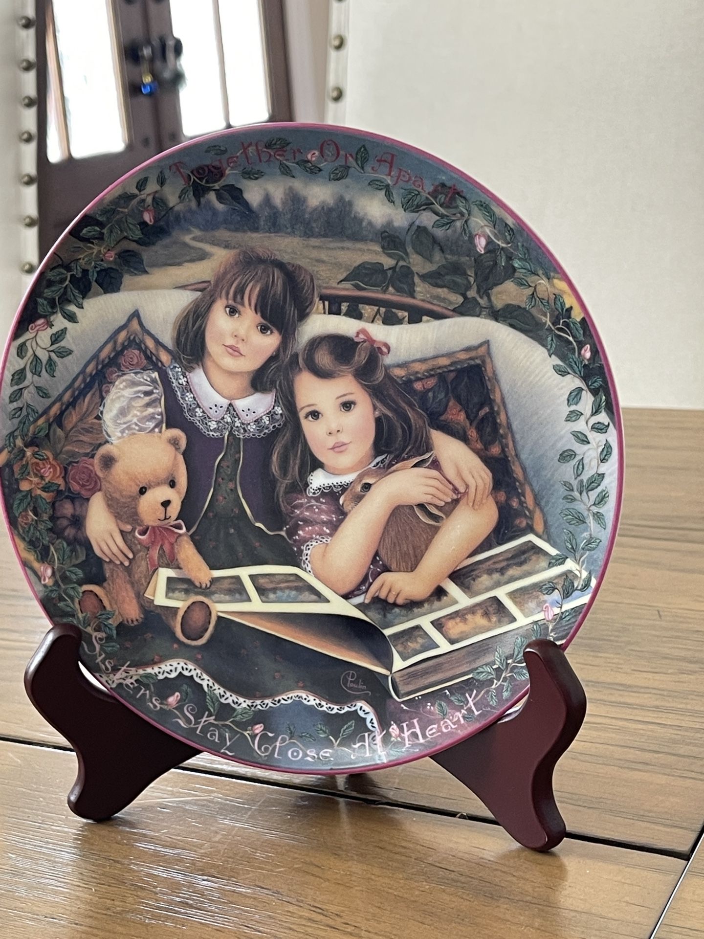 Vintage 1995 8" Decorative Plate Chantal Poulin Close at Heart Bradford Exchange.