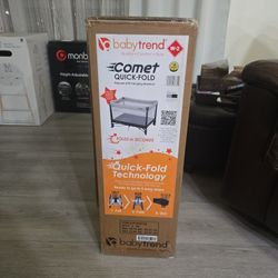 Playard With Hanging Bassinet