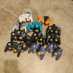 GameCube Controllers 