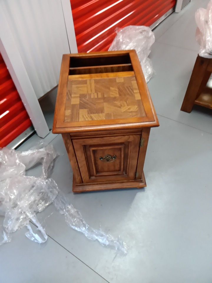 Solid Wood End Cabinet & Table