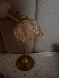 Antique flower lamp