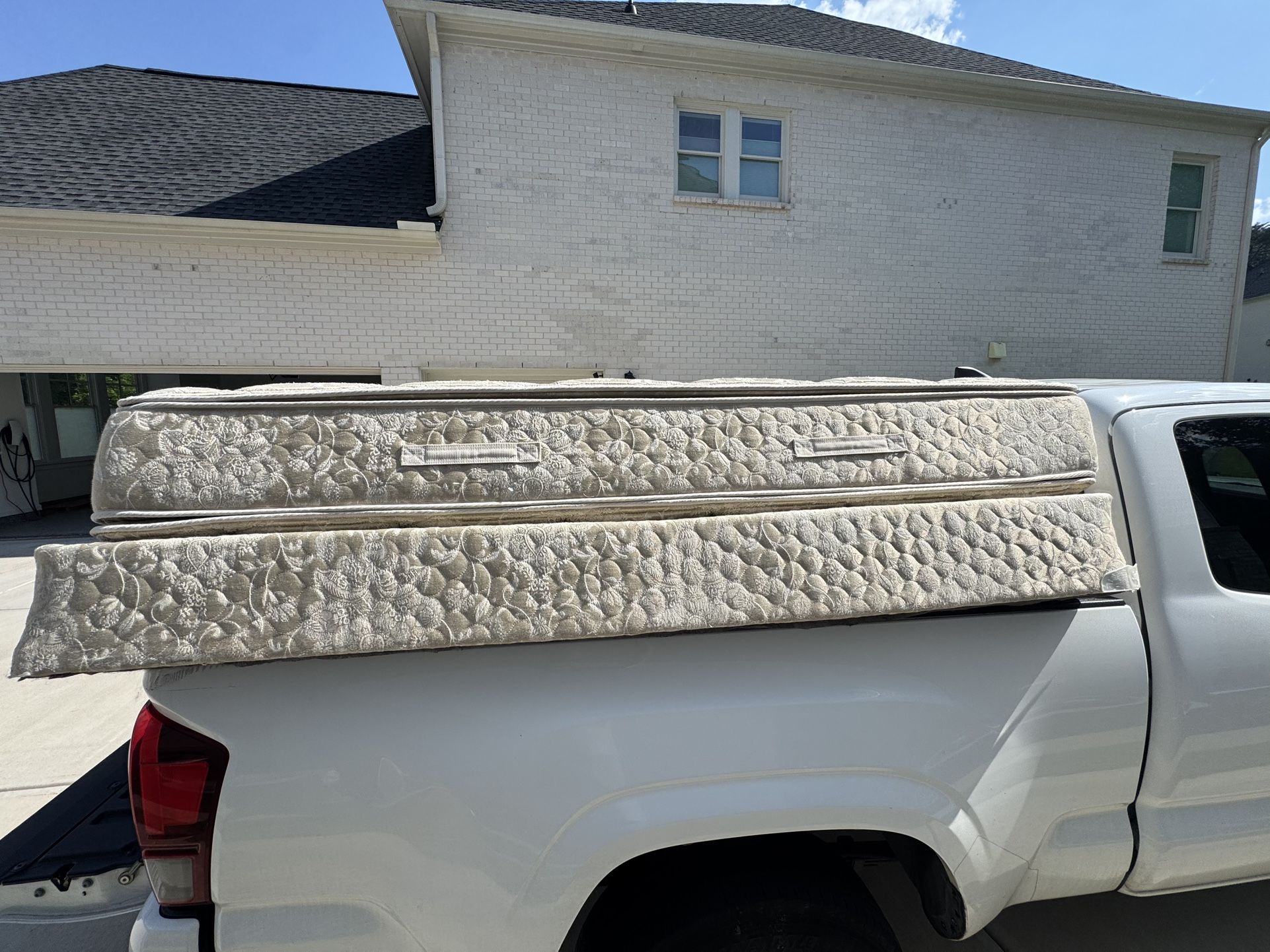 Queen Mattress And Box spring