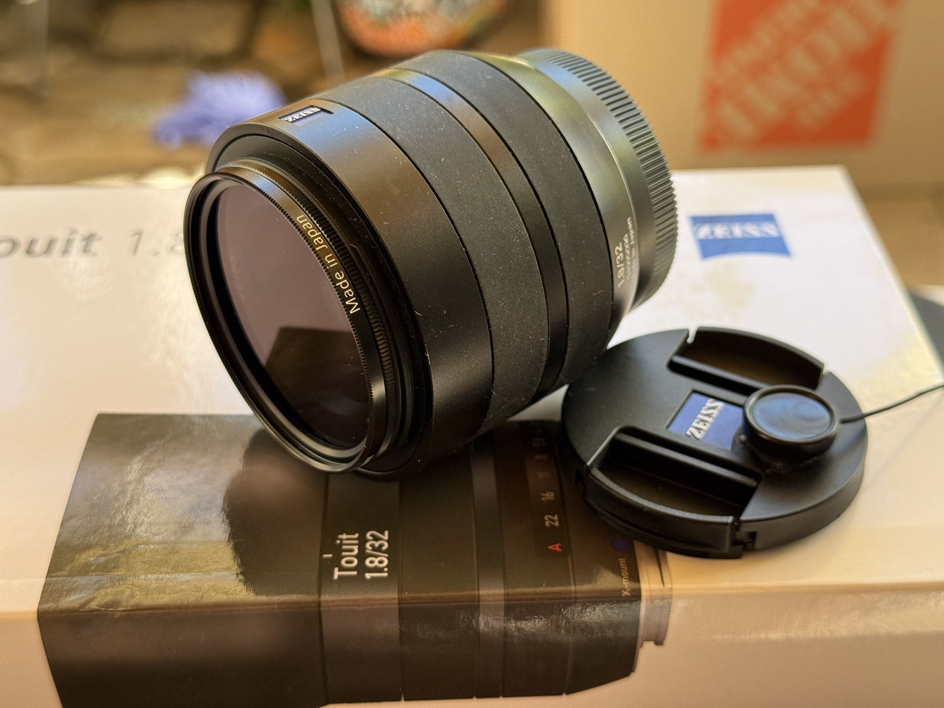 Zeiss 1.8 32 Fuji X Mount Superb Condition 