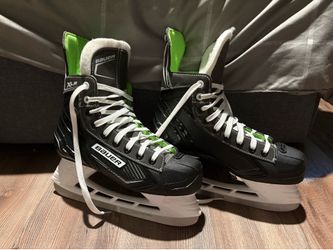 Bauer xls hockey skates, size 7
